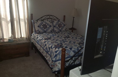 Livingston House | House By Lake 2 mins away