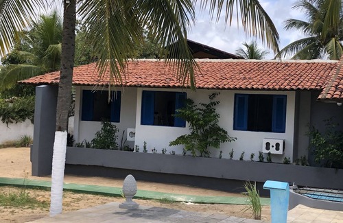 Barra do Sirinhaem House | House by the Sea in Barra de Sirinhaem
