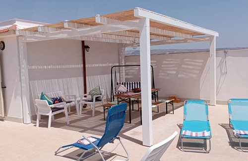 Noto House | House by the sea seaside village of Calabernardo in the Val di Noto. Sea view.