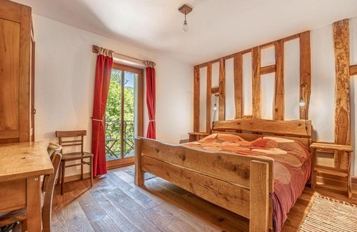 Kanal House | House By The Stream - Happy Rentals