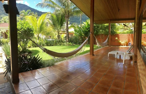 Pedra Verde House | House C. Green Stone Large and Charming Near the Beach -Ar. Cond All Rooms