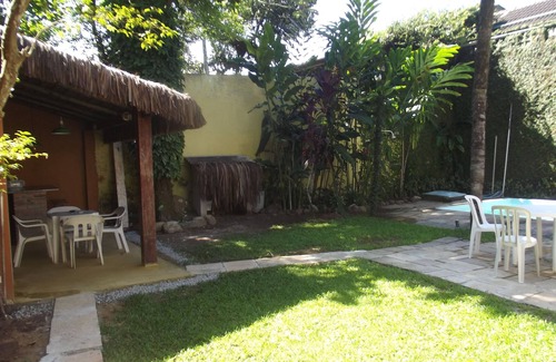 Camburi House | HOUSE CAMBURIZINHO WITH SWIMMING POOL 200 MTS FROM THE BEACH 5 BEDROOMS FOR 12 PEOPLE
