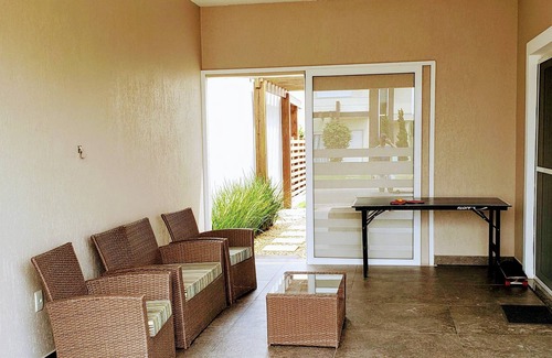 Xangri-La House | House Closed Condominium - Las Palmas