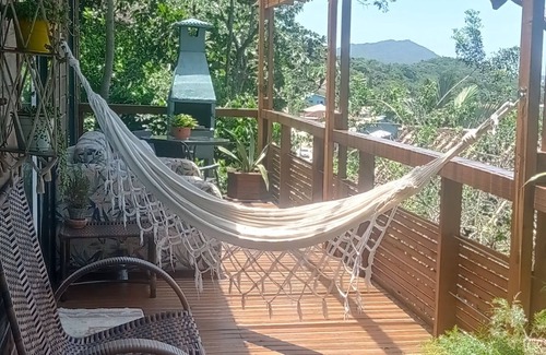 Pedrita Ski Chalet | House+cottages in Floripa with sea view and hot tub/unique view