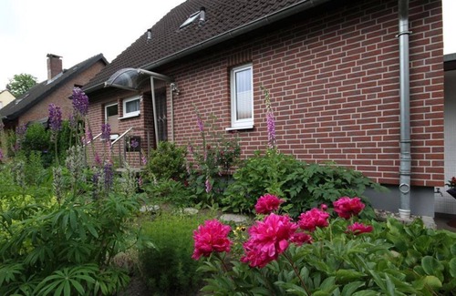 Moelln Apartment | House Dolfi - Apartment/2bedrooms/bathroom,WC (large apartment downstairs)