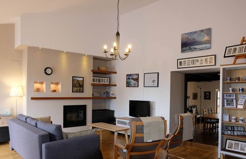Distrito Rural Este House | House Dos Lunas Gijón