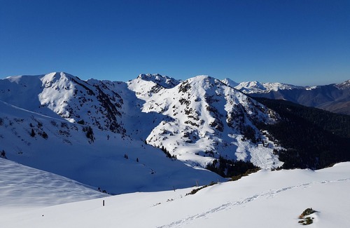 Bagneres-de-Luchon House | House downtown LUCHON sleeps 4/5