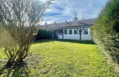 Chaumont House | House facing Palestra: veranda & enclosed garden. Pets welcome!
