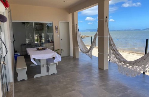 Palhoca House | House facing the sea