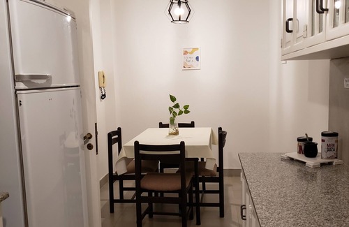 Historic Center House | House for 10 pax, with swimming pool, a few meters from Parque General San Martin, in the city.