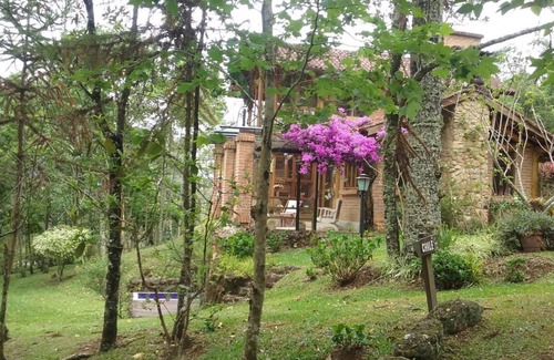 Goncalves Cottage | House for 6 people in mountainous region, with fireplace, wood-burning stove
