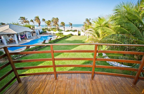 Aquiraz House | House for Events on the beach with independent chalets on the edge of Praia Aquiraz