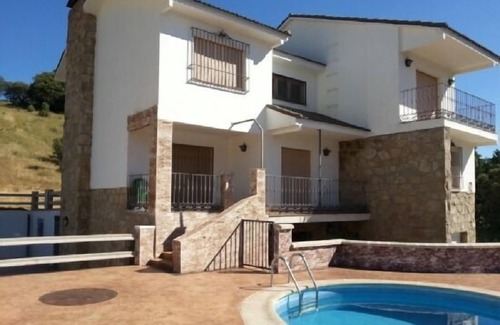 Navaluenga House | House for large and small groups with private pool Total exclusivity