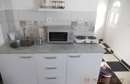 Dobra Voda House | house for rent consisting of two separate apartments,capacity 7 persons