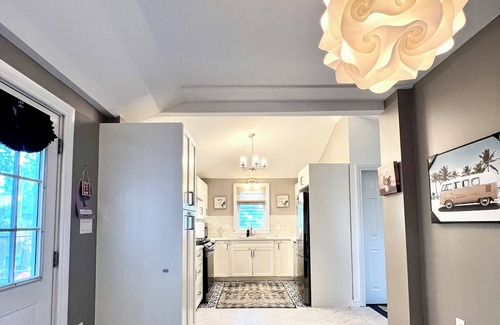 Niagara Falls House | House for rent minutes from the falls, white walker walk andmore attractions
