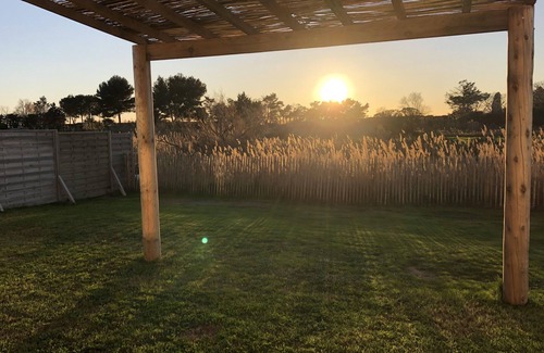 Saintes-Maries-de-la-Mer House | house in the Camargue, garden, parking, 2 minutes from the beach, pets welcome