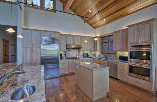 Tahoma House | HOUSE FRONTS WHITE SAND BEACH WITH PIER ALONG TAHOE’S WEST SHORE - Dog OK