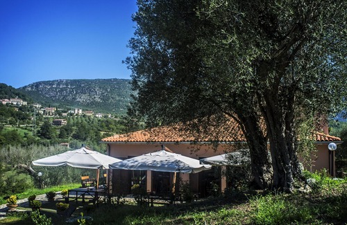 Santa Marina House | House immersed in the green of the Cilento Park