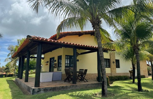 Touros House | House in a gated community surrounded by green spaces 150 meters from the beach.