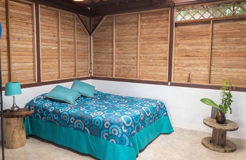 Miramar Other | House in a peaceful farm in the mountain, ready to connect with horses ?