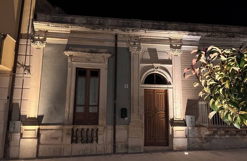 Canicattini Bagni House | House in Art Nouveau