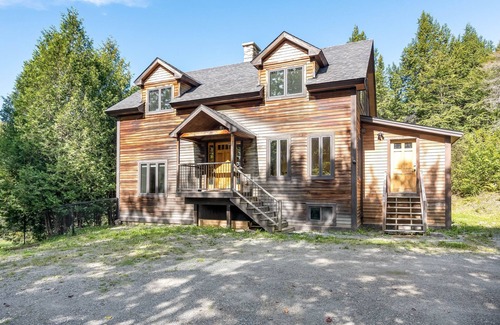 Green Mountains House | House in Eden VT close to Smuggs/Stowe/Jay Peak Ski Resorts - Sleeps 10
