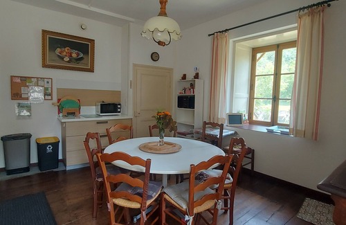 Montigny-les-Cherlieu House | House in a hamlet in the middle of the forest