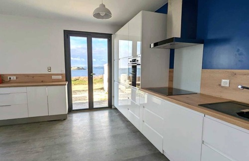 Le Fort Bloque House | House in front of sea, beach at 100 meters Calm