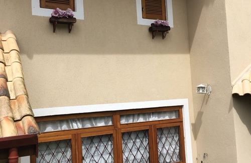 Vila Inglesa Condo | House in Gated Community 1.2 km from Famous Baden Baden.