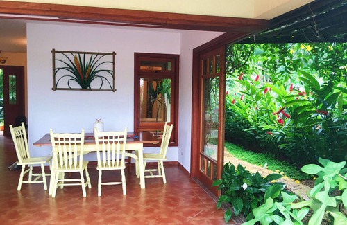 Parque Imperial Condo | House in gated community, surrounded by lush nature and rivers for bathing