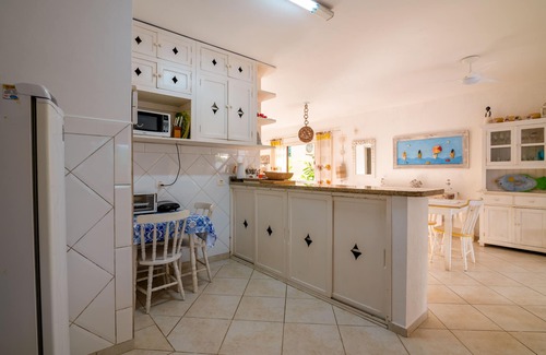 Juquehy House | House in gated community, 04 suites, excellent location.