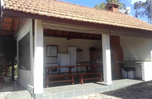 Serra Negra House | House in gated community