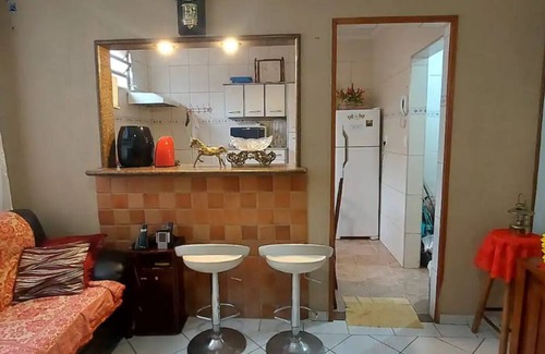 Boqueirao House | House in Gonzaga I Santos on private street