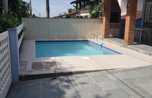 Guaeca House | House in Guaecá - seven suites, with air conditioning in the bedrooms and pool.