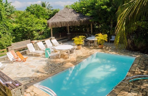 Sao Pedro House | House in High Standard Condominium