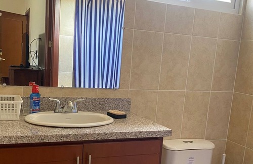 Managua House | House in Managua, best location! Santo Domingo area.