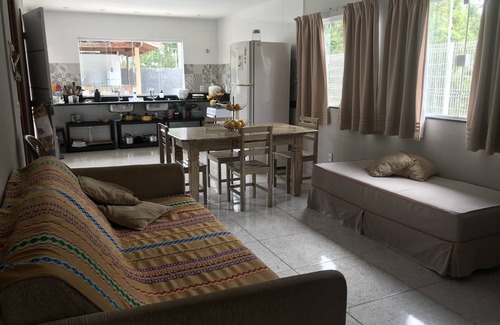 Nova Guarapari House | House in Meaípe 03 individual suites + Pool + Barbecue kiosk
