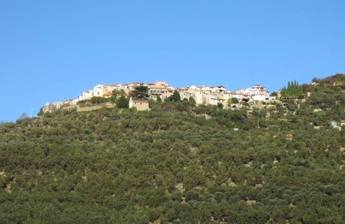 Chiusanico Apartment | House in Medieval Village n. 2