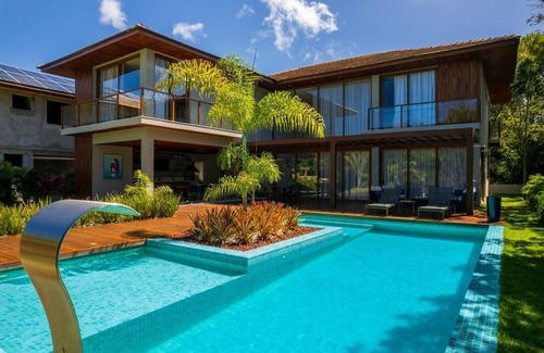 Praia do Forte House | HOUSE IN PRAIA DO FORTE WITH ACCESS TO THE SEA - AZORES BEACH HOUSE -