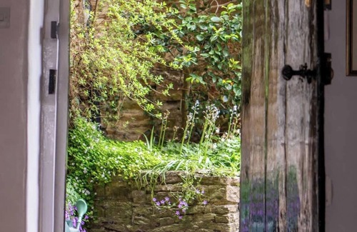 Beckington House | House in Pretty Beckington, Near Bath & Frome
