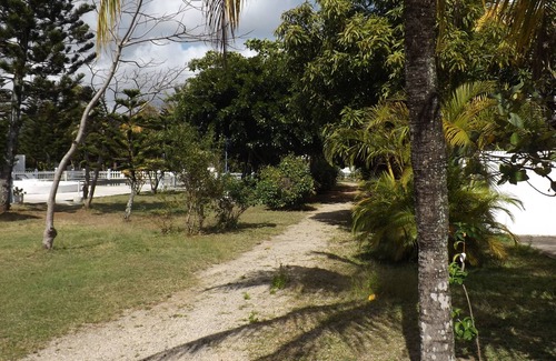 Grand-Baie House | House in residence, quiet, collective swimming pool, 1.8 km from the beach