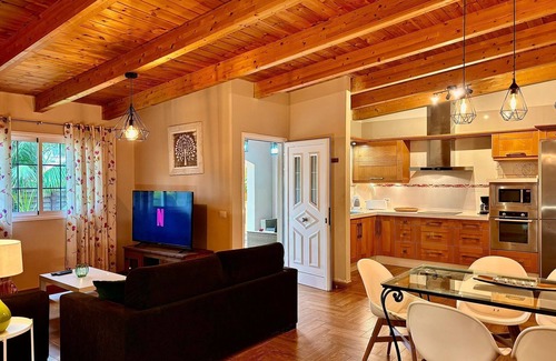 Buen Paso House | House in rural environment, Teide views, zen garden and BBQ (ideal for families).