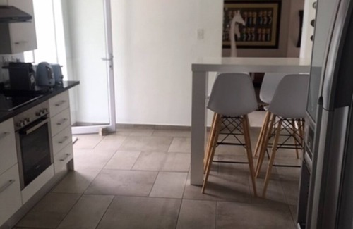 Somerset West House | House in Security Estate overlooking Table Mountain, Helderberg and False Bay