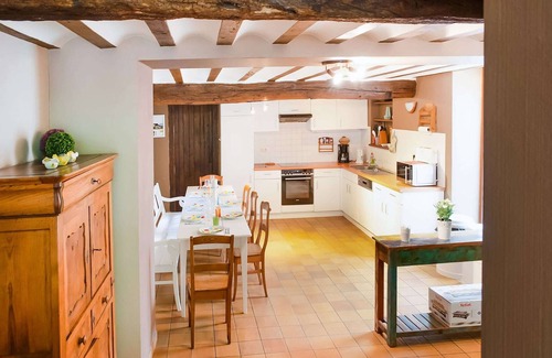 Aubel House | House in Sint Jansrade with Pool