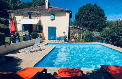 Urcuray House | House in the Basque Country for 6 People, near Espelette
