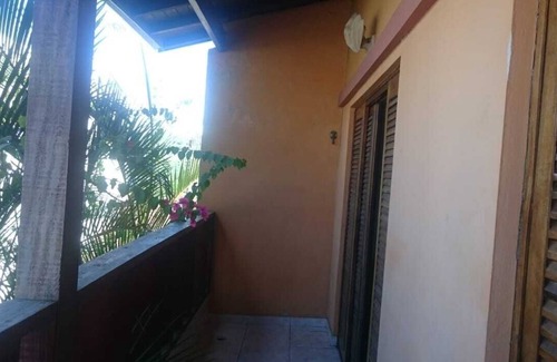 Centro House | HOUSE IN THE CENTER OF MONGAGUÁ, QUIET STREET, CLOSE TO BANKS, MARKET AND BEACH.