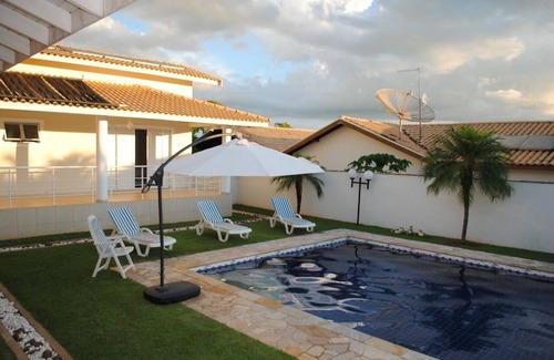 Paranapanema Cottage | House in the Dam (200m from the border), swimming pool, 4 suites of comfort in nature