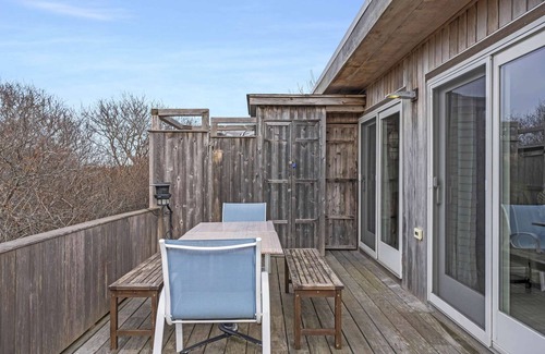 Napeague Apartment | House in the Great Western 2BR w/PKG | Tennis+WiFi