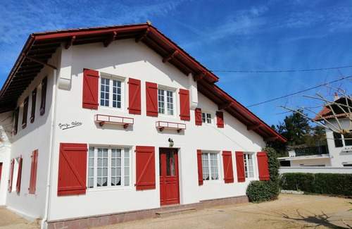 Bassussarry House | House in the heart of Arcangues near Biarritz