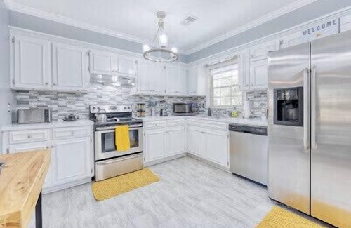 Columbus House | House In The Hills-Game Room-Fire Pit-Hot Tub-Mins To Fort Moore